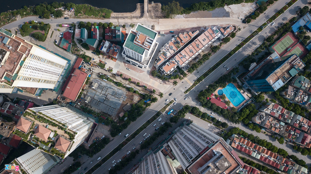 Ngày 8/1/2014, UBND TP. Hà Nội đã cho phép Công ty Sông Nhuệ và Công ty Ngôi Nhà Mới (thuộc Lã Vọng) thực hiện dự án trụ sở làm việc (cơ sở 2 tại khu đô thị Xa La) và căn hộ chung cư kết hợp dịch vụ thương mại.