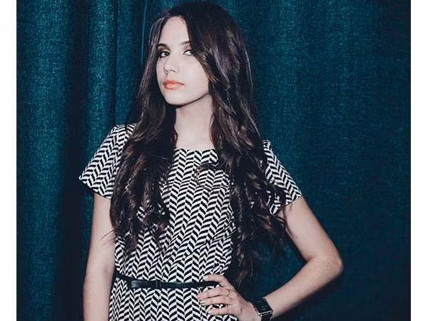 Trong mắt đàn ông, phụ nữ để tóc dài dường như trông hấp dẫn hơn cho với phụ nữ có tóc ngắn. Mái tóc dài khiến phụ nữ trông mềm mại, nữ tính và xinh đẹp hơn nhiều. 