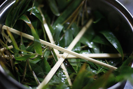 Loại thuốc cắt rễ này có xuất sứ từ Trung Quốc và nằm trong danh mục thuốc bảo vệ thực vật chứa nguyên tố Clo có hàm lượng độc tố cao, gây tổn hại đến sức khỏe con người.