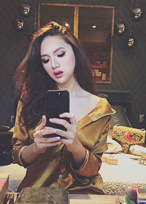 Nữ ca sĩ sắm xe, mua nhà nhờ chăm chỉ làm việc.