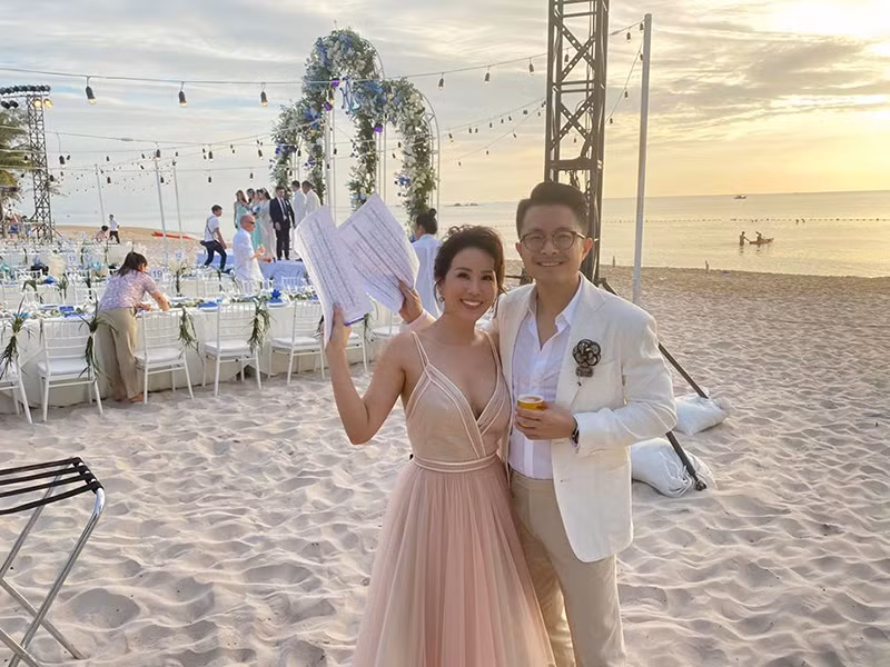 Thu Hoài cho rằng Trí Tống đơn giản chỉ muốn cô tin rằng anh sẽ không bao giờ bỏ cô trước.