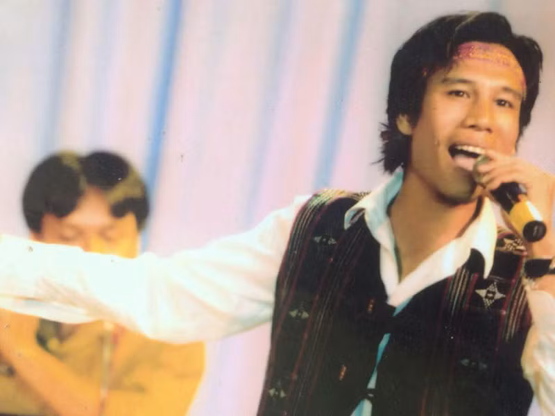 Ploong Thiết cho biết thêm, anh trai của Hồ Phàm đã đón xe khách từ Quảng Trị về Hà Nội và gặp em trai. Cùng với nhạc sĩ Nguyễn Quang Long và một số nghệ sĩ khác, ca sĩ Ploong Thiết kêu gọi mọi người chung tay giúp đỡ Hồ Phàm.