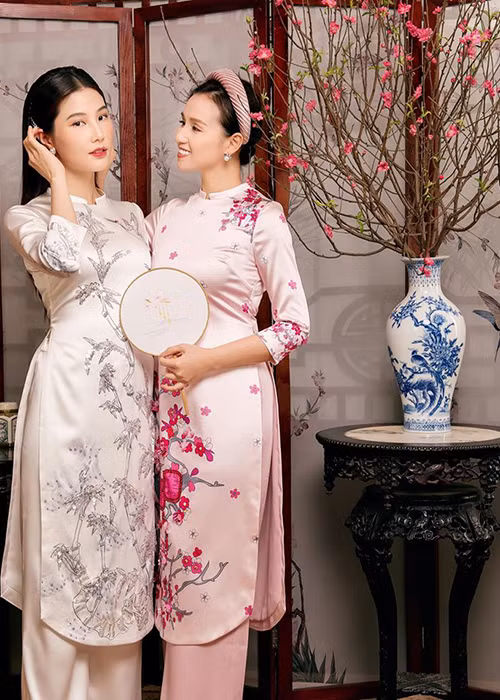 Diễm My là diễn viên phía Nam còn Lã Thanh Huyền hoạt động ở phía Bắc.