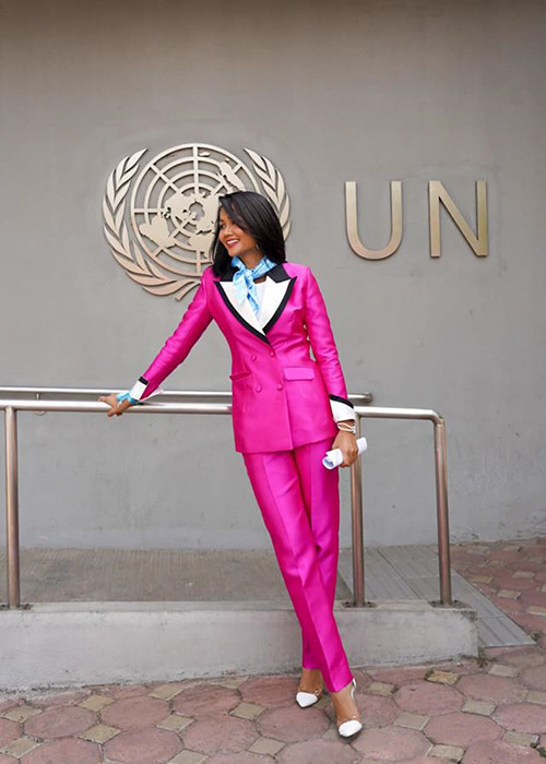 Top 5 Hoa hậu Hoàn vũ Thế giới 2018 dẫn chương trình, làm Vlog, đóng phim.