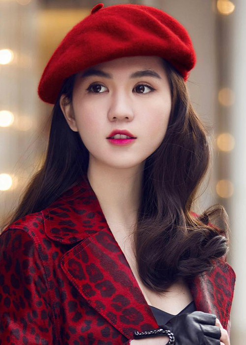 Ngọc Trinh còn thử sức kinh doanh bất động sản. Theo Ngôi sao, một số nguồn tin cho biết, cô là một nhà đầu tư khá kín tiếng, bởi việc công khai sẽ có thể mang lại hệ quả không tốt.