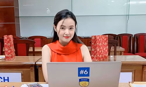 Midu bat ngo tiet lo ve noi 'go dau tre'