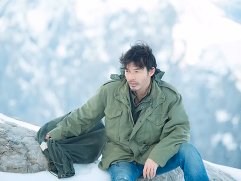 Sau khi ly hôn Trương Ngọc Ánh, Trần Bảo Sơn tiếp tục có những vai diễn điện ảnh. Anh đóng "Quyên", "Hy sinh đời trai", "Những cô gái và găng tơ". Ảnh: FBNV