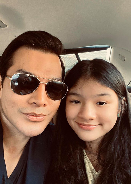 Trần Bảo Sơn từng tâm sự, anh và vợ cũ giữ hình ảnh đẹp để con gái luôn hãnh diện về cha mẹ. Ảnh: FBNV