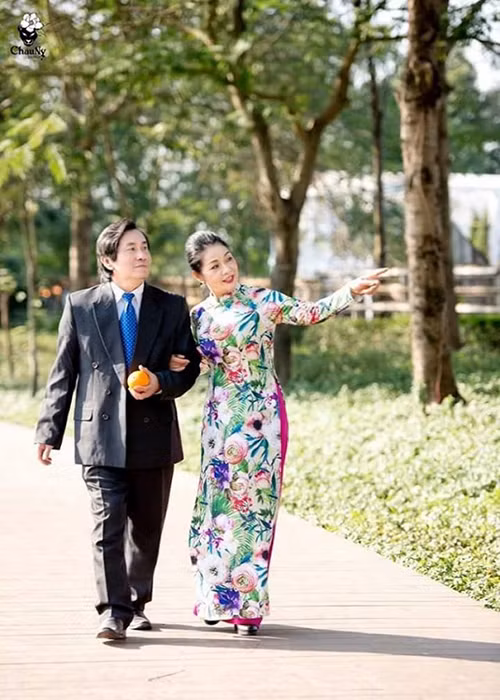 Trước khi tái hôn, bà Phương của "Tình yêu và tham vọng" có một cô con gái với chồng cũ. Ảnh: Công lý xã hội