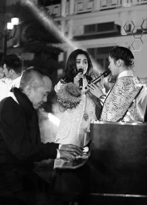 Thiện Thanh từng chia sẻ rằng việc làm con gái của 2 nghệ sĩ nổi tiếng như Quốc Trung và Thanh Lam là áp lực không hề nhỏ.