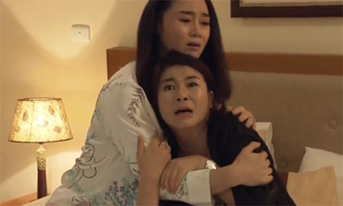 “Dung bat em phai quen” gay bao, khan gia doi tay chay-Hinh-3