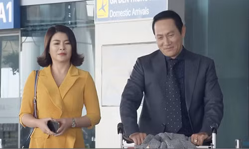 “Dung bat em phai quen” gay bao, khan gia doi tay chay