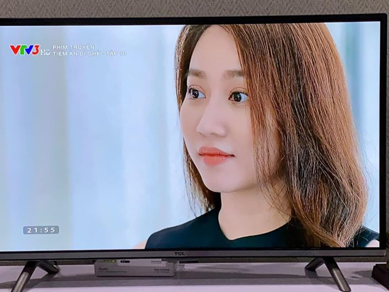 "Hạ cuối tình đầu", "Khép lại quá khứ", "Tình khúc bạch dương", "Tiệm ăn dì ghẻ", "Sứ mệnh trái tim" là những bộ phim nổi bật của Hồng Loan.