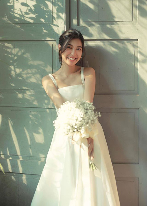 Nàng á hậu đã chụp ảnh cưới.