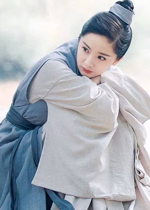 Dương Mịch không mấy bận tâm đến dư luận mà tập trung cho công việc. Ảnh: Vietnamnet