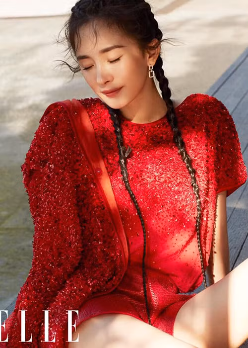 Người đẹp đắt show quảng cáo, làm người mẫu, đóng phim, tham gia gameshow. Ảnh: Saostar