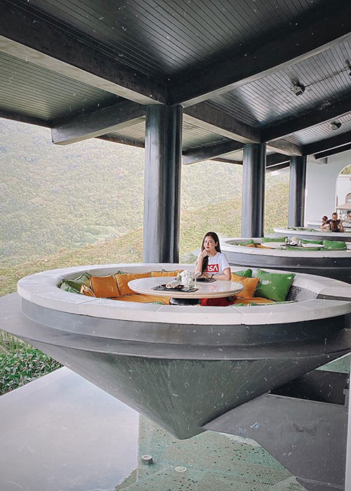 Trương Quỳnh Anh cho biết, cô chỉ muốn sống lạc quan, yêu đời, dành thời gian cho bản thân, con trai.