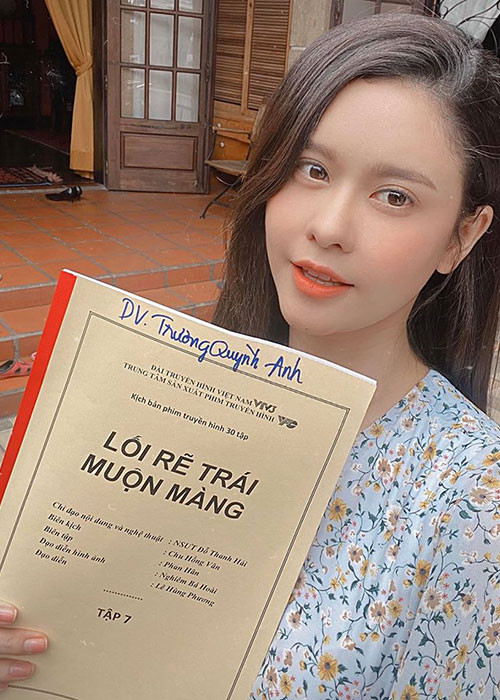 Cô tham gia gameshow, đóng phim.