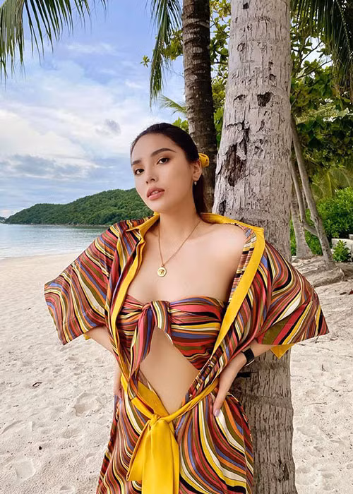 Không thể phủ nhận Kỳ Duyên ngày càng nóng bỏng, đặc biệt sau khi nâng ngực.