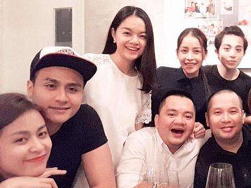 Trước khi bị nghi hẹn hò Gil Lê, Hoàng Thùy Linh có thời gian khá dài gắn bó với Vĩnh Thụy. Trong khi đó, Gil Lê từng có mối quan hệ được cho là trên mức đồng nghiệp dành cho Chi Pu.