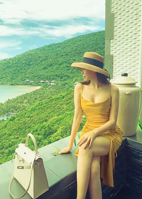 Người từng mai mối cho Ngọc Trinh hiện tại có tổ ấm hạnh phúc bên ông xã Sammy Hoàng cùng hai con.