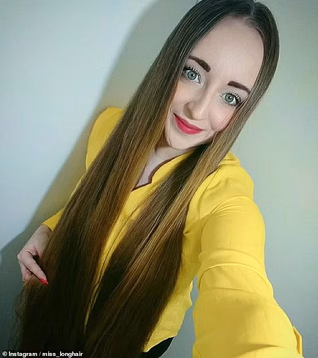 Mai toc dai gan 1m60 cua nang Rapunzel doi thuc gay choang-Hinh-5