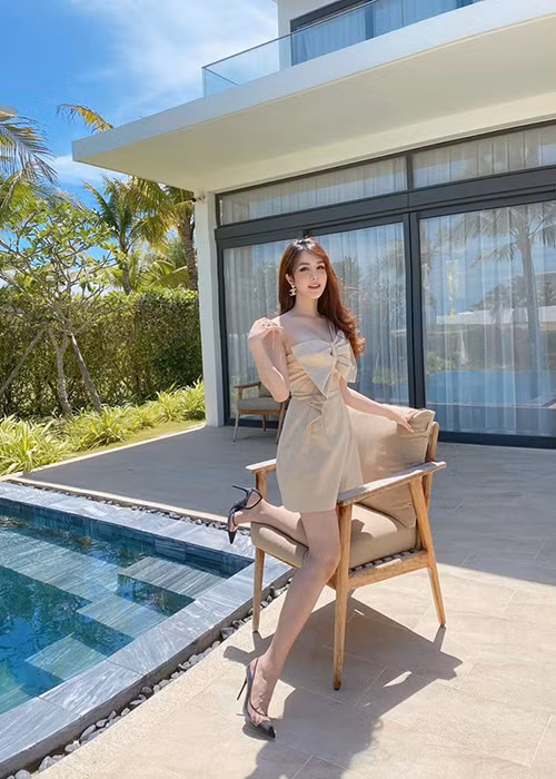 Trước đây, người đẹp có cuộc sống đầy vất vả khi vào TP.HCM lập nghiệp.