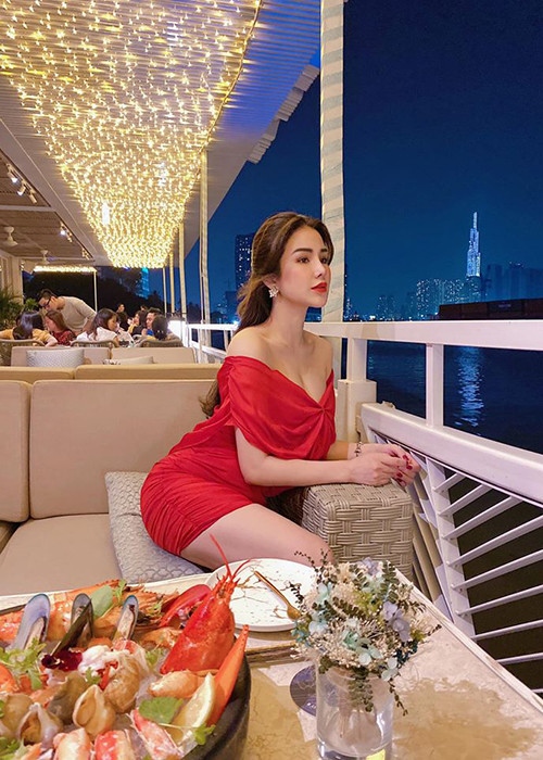 Nữ người mẫu tỏ ra kiệm lời về cuộc sống hôn nhân.