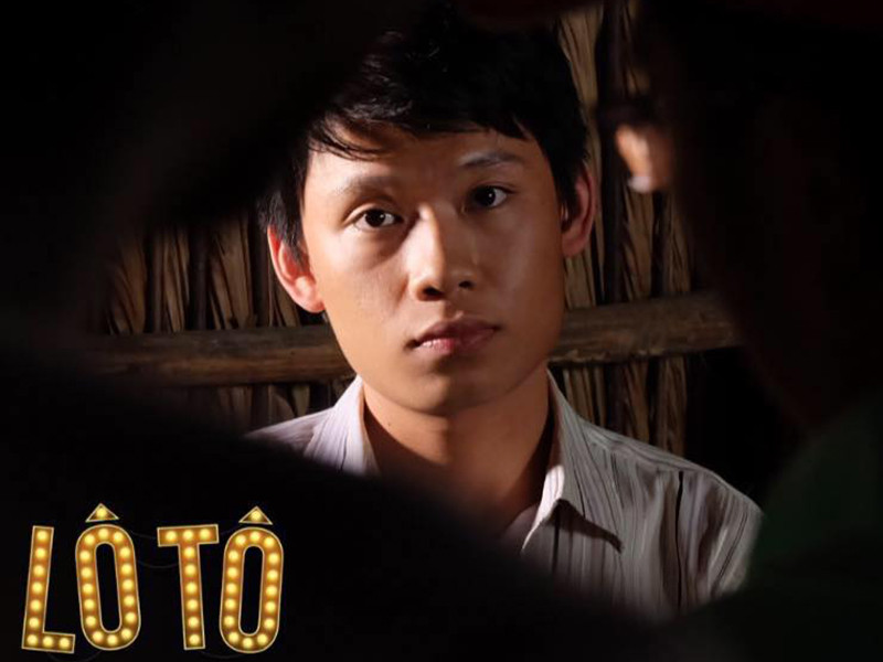 Quang Trung còn đóng vai diễn đồng tính trong 2 bộ phim điện ảnh “Lô tô” và “Chị trợ lý của anh”. Trong phim “Lô tô”, nam diễn viên vào vai Đực thời trẻ có tâm hồn phụ nữ chấp nhận lấy vợ vì gia đình. Với “Chị trợ lý của anh”, anh đảm nhận vai hài - trợ lý đồng tính Tuấn Mạnh.