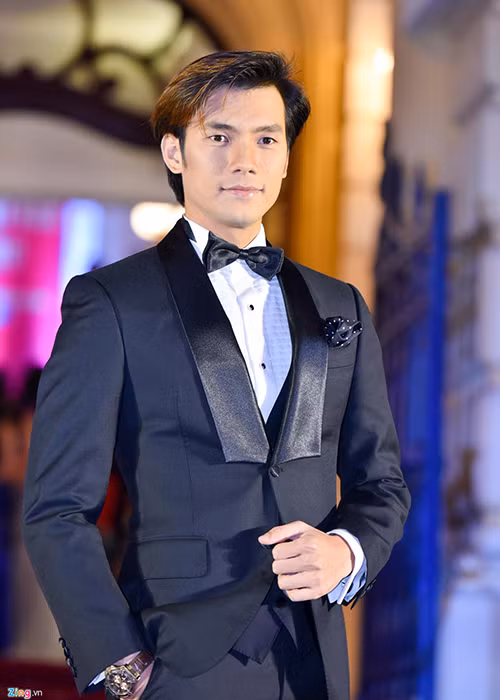 Anh cũng chưa từng công khai bất kì mối tình nào. Ảnh: Zing