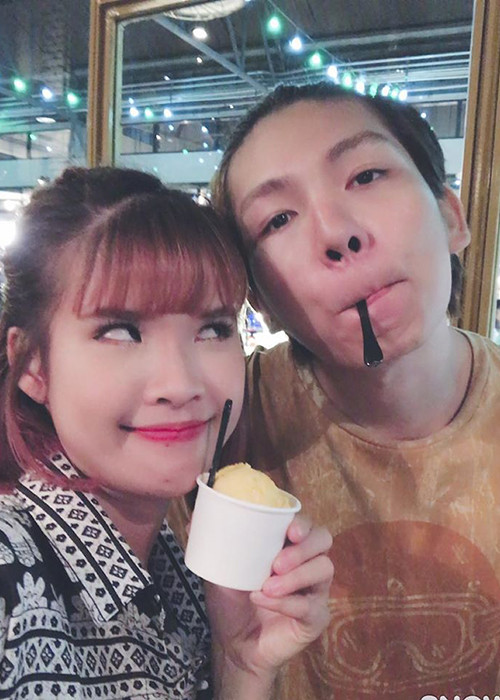 Mẹ của Khởi My cho biết, cặp đôi quyết định không sinh con vì không thích trẻ con.