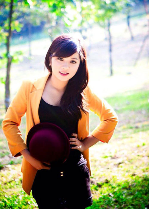 Cô cho rằng hôn nhân sớm hay muộn không quan trọng, dù kết hôn hay chưa thì bạn phải sống hạnh phúc, có trách nhiệm với chính mình và gia đình là được.