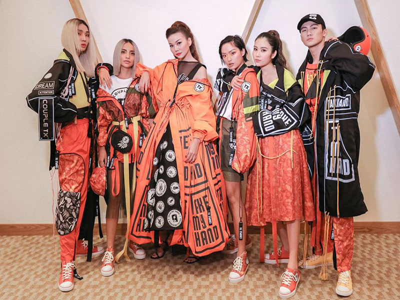 Thanh Hằng thường xuyên hội ngộ các trò học trong đó Nam Anh.