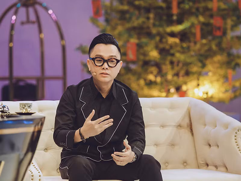 Công Trí rất kín tiếng về đời tư. Lần hiếm hoi nói về chuyện tình cảm, anh tiết lộ mối tình lâu nhất của anh kéo dài đến 13 năm. Hiện tại, chuyện Công Trí yêu và đã lập gia đình hay chưa vẫn là một ẩn số.