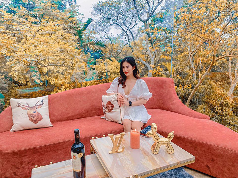 Trước sự tò mò của cộng đồng mạng, cô úp mở: "Chỉ minh họa thôi".