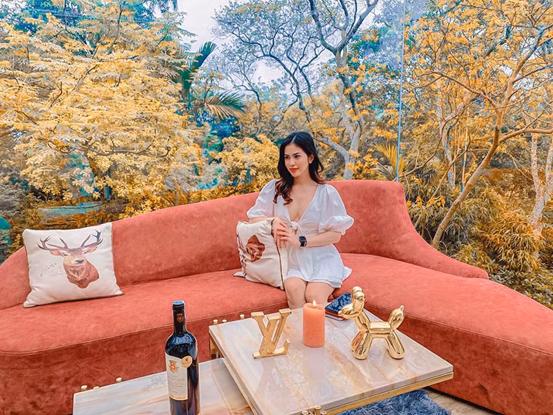 Trước sự tò mò của cộng đồng mạng, cô úp mở: "Chỉ minh họa thôi".