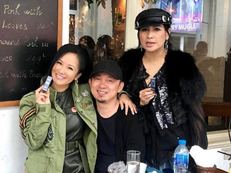 Nhạc sĩ Quốc Trung không ngại hỗ trợ vợ cũ trong công việc.