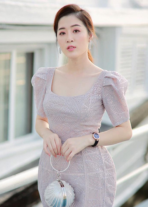 Thanh Tâm sở hữu gương mặt hao hao nữ ca sĩ Hương Tràm, hot girl Hà Min và Á hậu Huyền My.