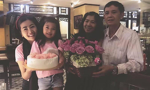 Bao mau buc xuc dap tra bo me Mai Phuong, lam don to cao