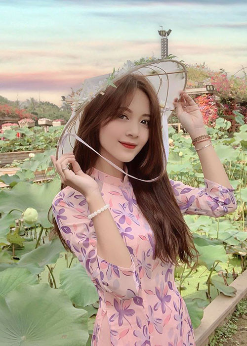 Nhiều người hy vọng, với lợi thế ngoại hình, hot girl sinh năm 1997 sẽ có những bước tiến xa trong sự nghiệp.