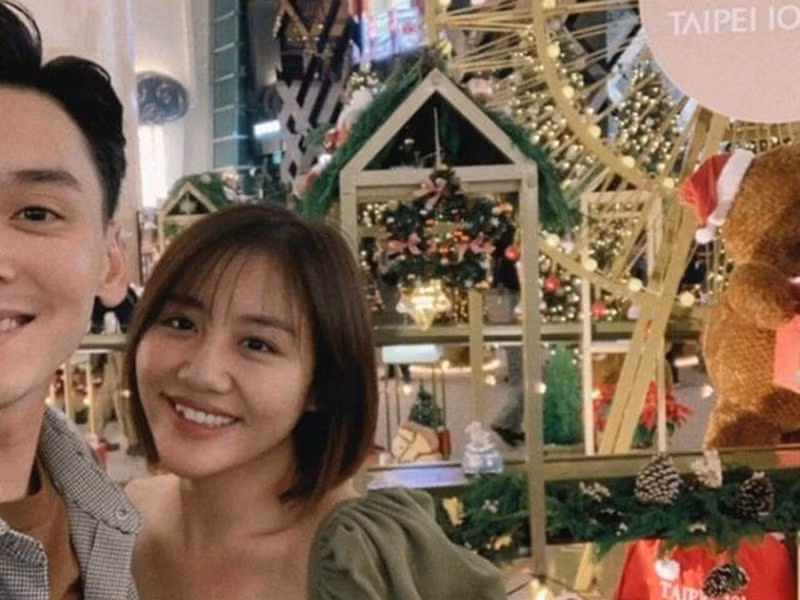 Khi gặp biến cố, Văn Mai Hương vẫn có bạn trai bên cạnh để chia sẻ, đồng hành.