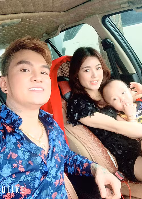 Nam ca sĩ không muốn đi diễn xa vì nhớ con hoặc sợ Thu Hương buồn.