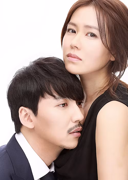 Trước Hyun Bin, Son Ye Jin từng bị đồn yêu Kim Nam Gil. Cả hai từng nên duyên trong bộ phim “Shark” (2013) và “Pirates” (2014). Ảnh: Zing