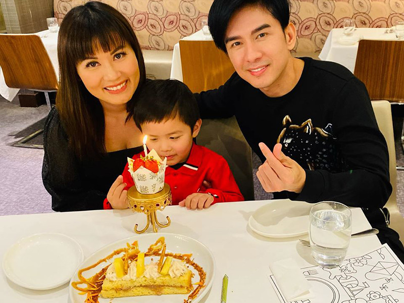 Cặp đôi được fan giục có thêm con.