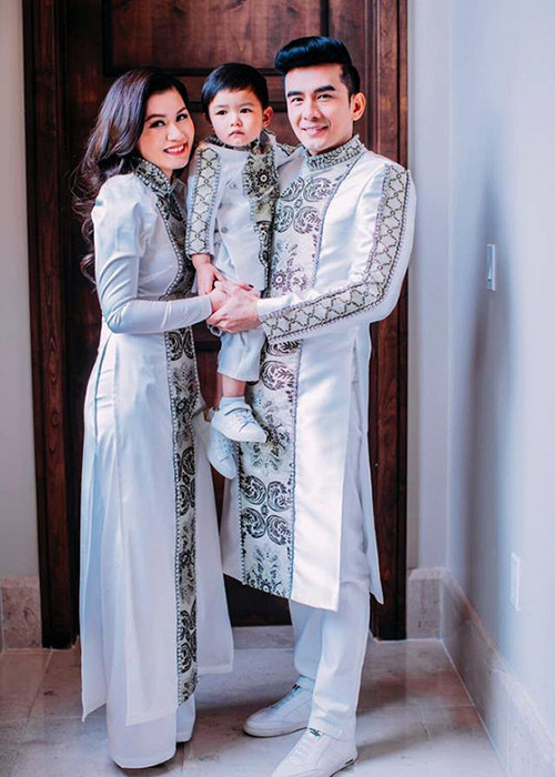 Ngoài ra, dù có chạnh lòng khi chăm con nhỏ một mình mà không có chồng bên cạnh nhưng cô học được cách chấp nhận và tự tạo niềm vui cho mình.