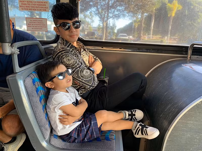 Đan Trường từng cho biết, vì quá bận rộn với công việc nên anh và con trai hiếm khi được gần nhau.