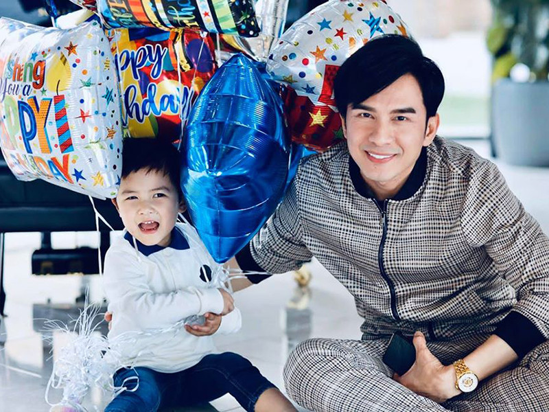 Bé Thiên Từ được khen ngợi vì lanh lợi, thông minh.