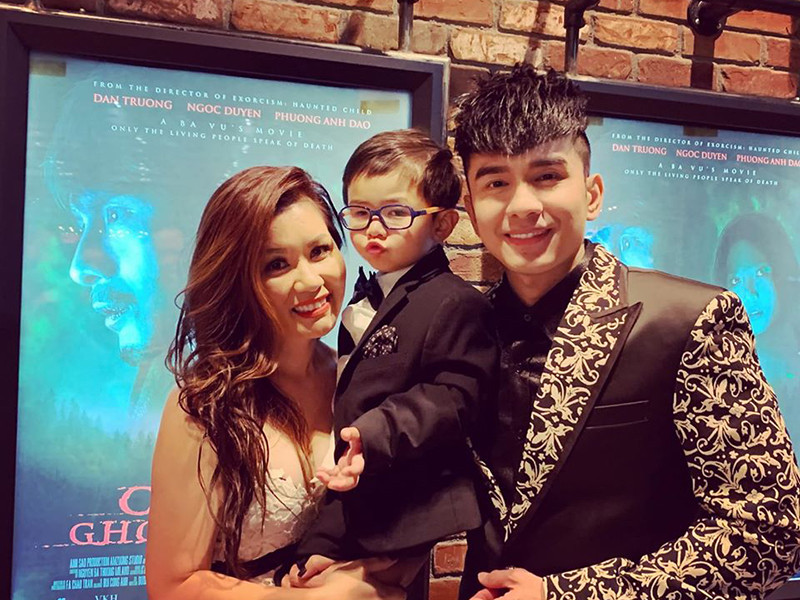 Dù như “Ngưu Lang - Chức Nữ”, vợ chồng Đan Trường vẫn giữ được cuộc sống hôn nhân hạnh phúc.