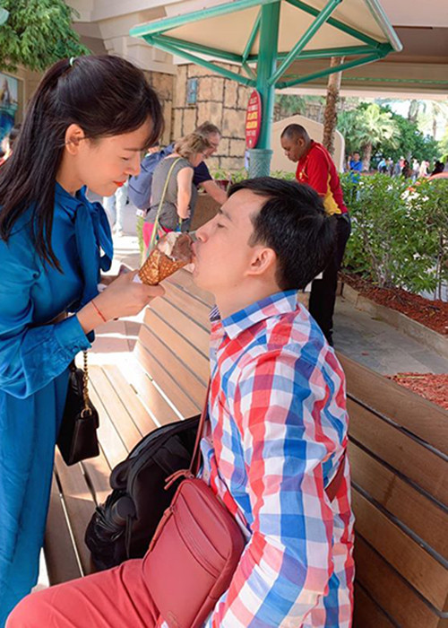 Nữ diễn viên cho biết, chồng không phải tuýp người lãng mạn.