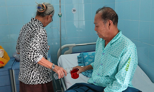 Chuyen tinh it biet cua vo chong nhac si “Ve day nghe em”-Hinh-3